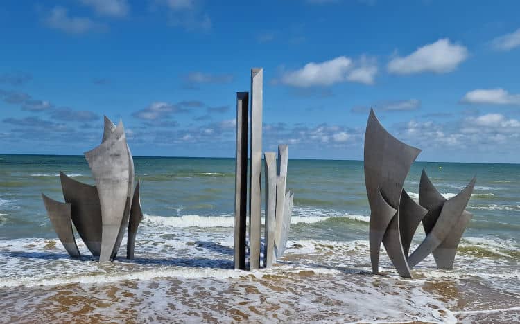 Omaha beach Sculpture